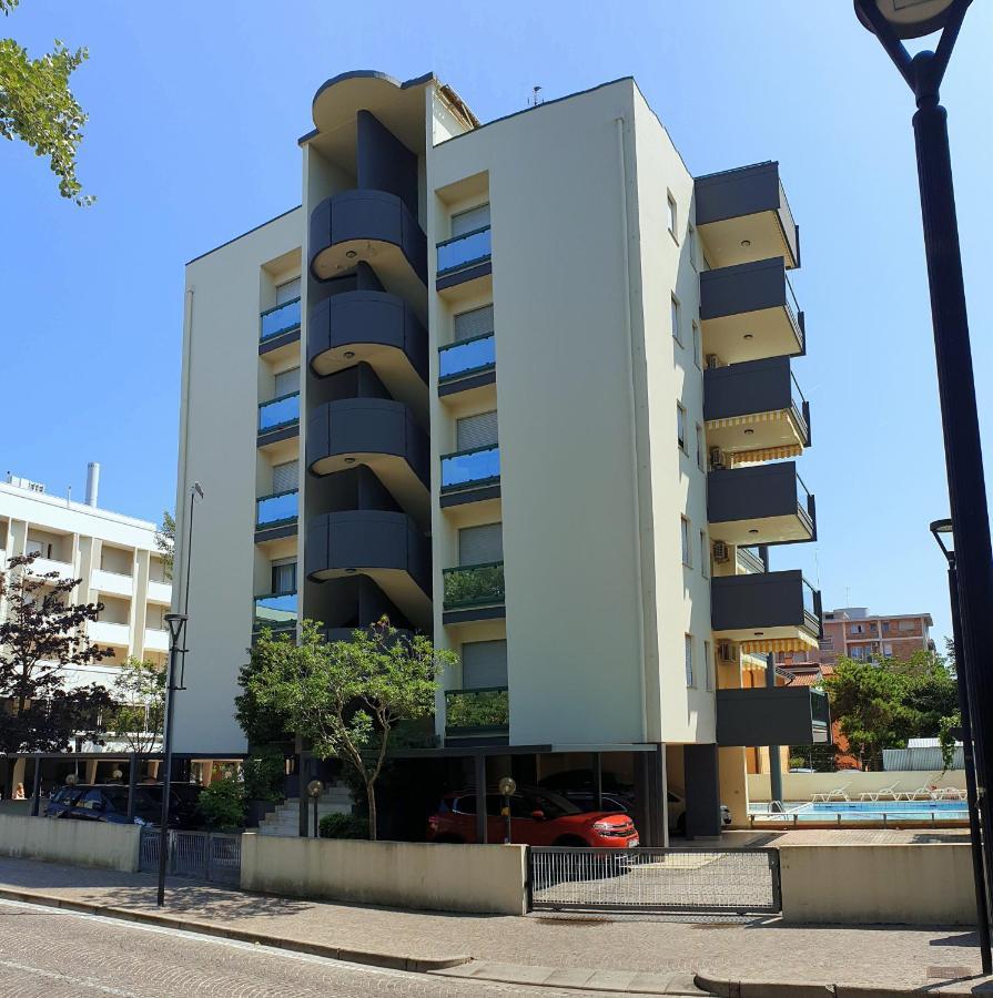 Laura Apartment Bibione Luaran gambar