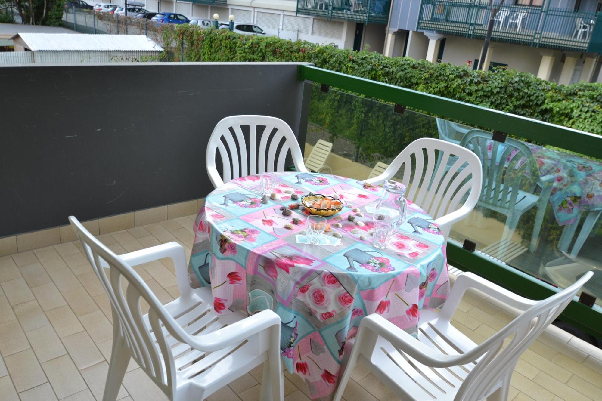 Laura Apartment Bibione Luaran gambar